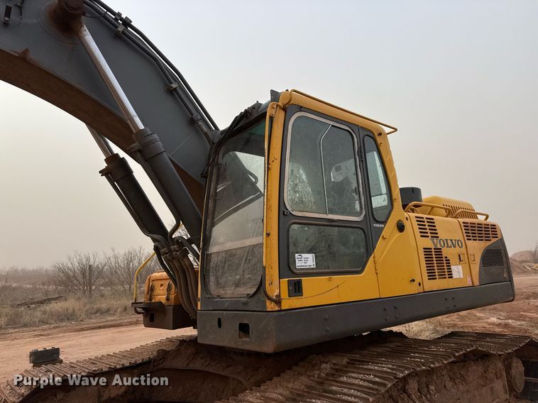 image for item DO2622 2006 Volvo EC360BLC excavator