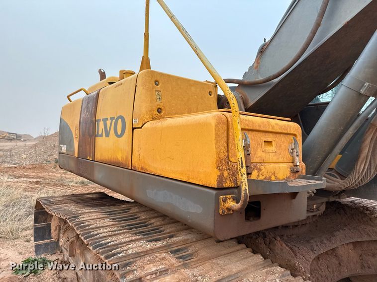 image for item DO2622 2006 Volvo EC360BLC excavator