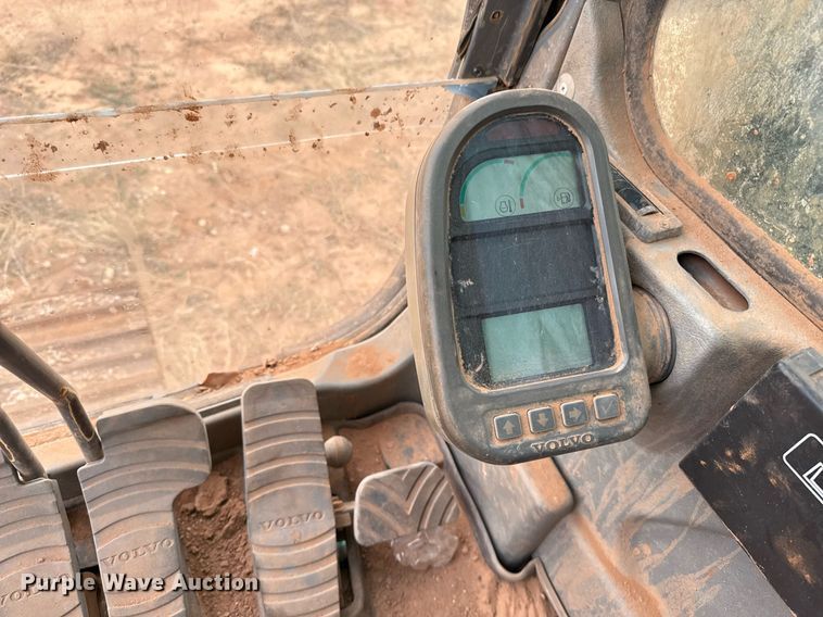 image for item DO2622 2006 Volvo EC360BLC excavator