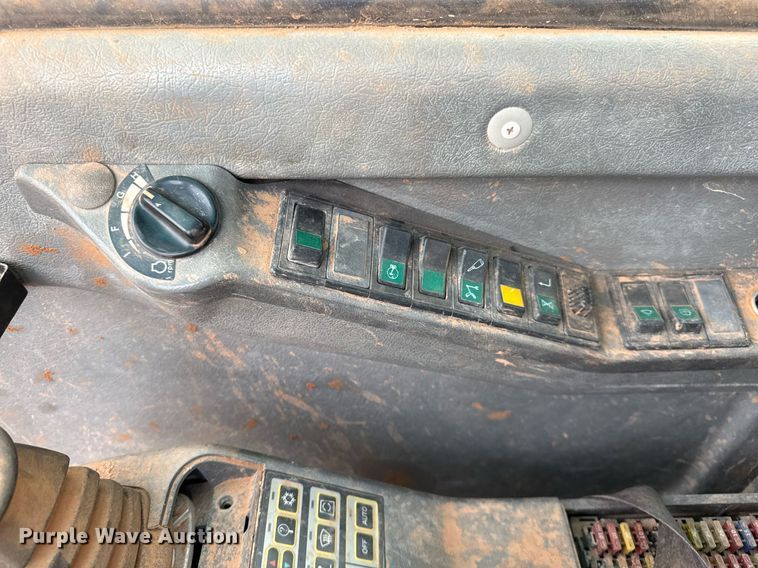 image for item DO2622 2006 Volvo EC360BLC excavator