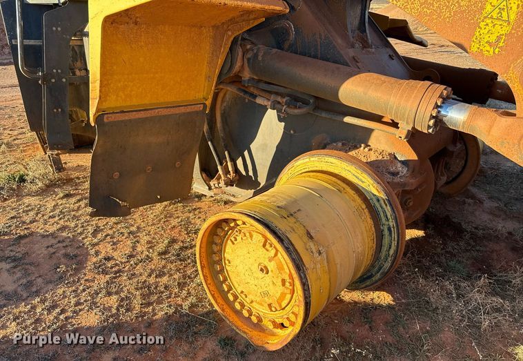 image for item DO2623 2015 Komatsu WA500-7 wheel loader