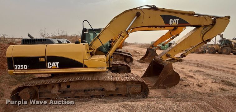 image for item DO2626 2007 Caterpillar 325D excavator