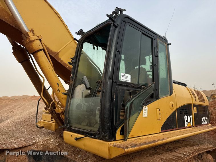 image for item DO2626 2007 Caterpillar 325D excavator
