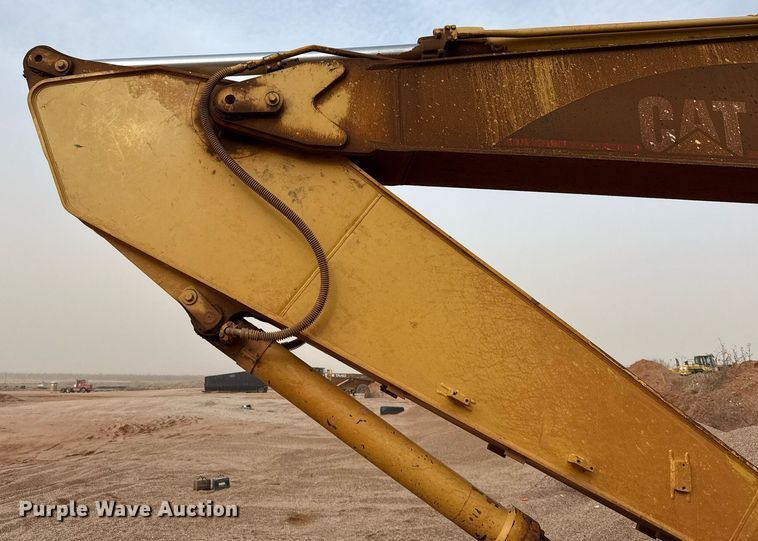 image for item DO2626 2007 Caterpillar 325D excavator