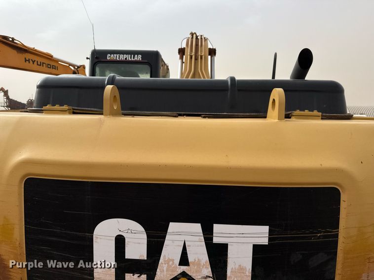 image for item DO2626 2007 Caterpillar 325D excavator