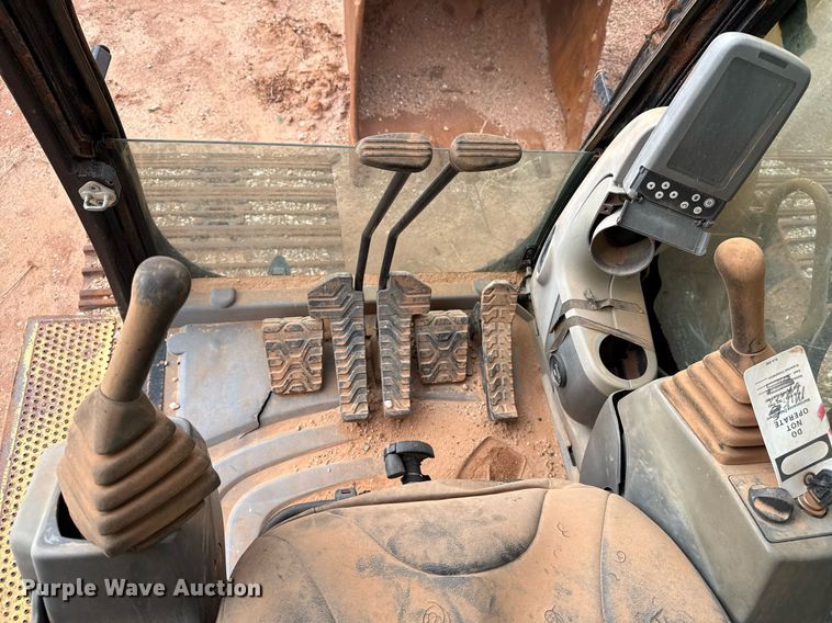 image for item DO2626 2007 Caterpillar 325D excavator