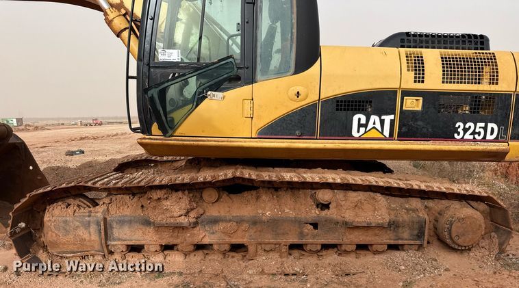 image for item DO2626 2007 Caterpillar 325D excavator