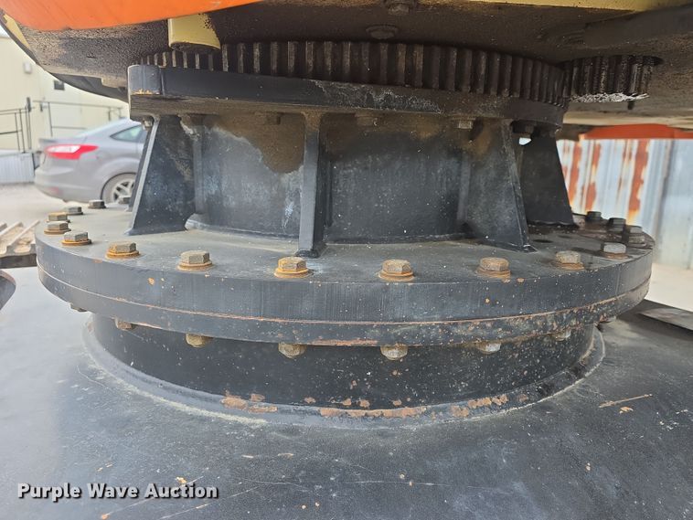 image for item DO7767 2000 JLG S60SJC boom lift