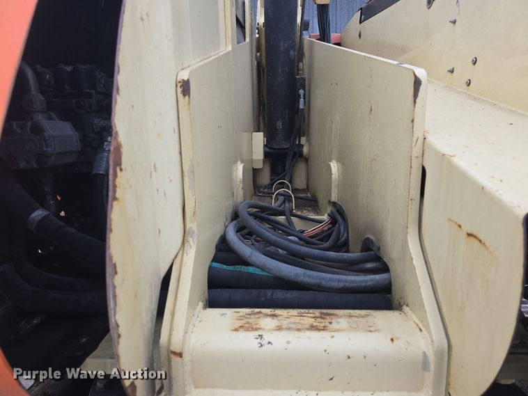 image for item DO7767 2000 JLG S60SJC boom lift