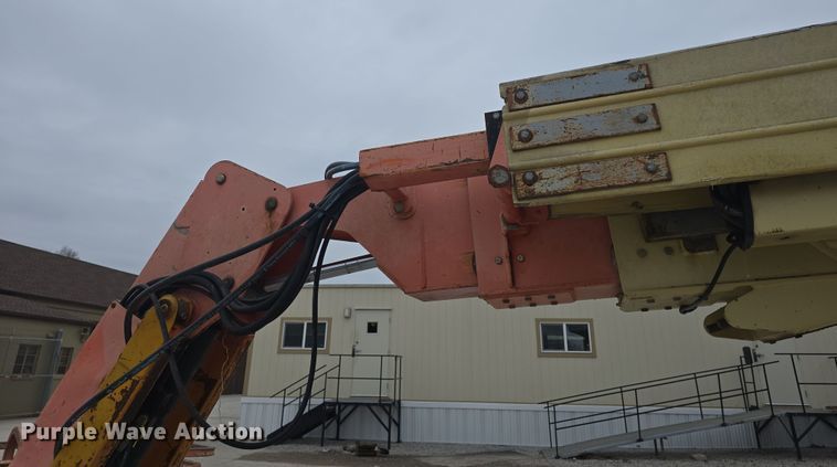 image for item DO7767 2000 JLG S60SJC boom lift