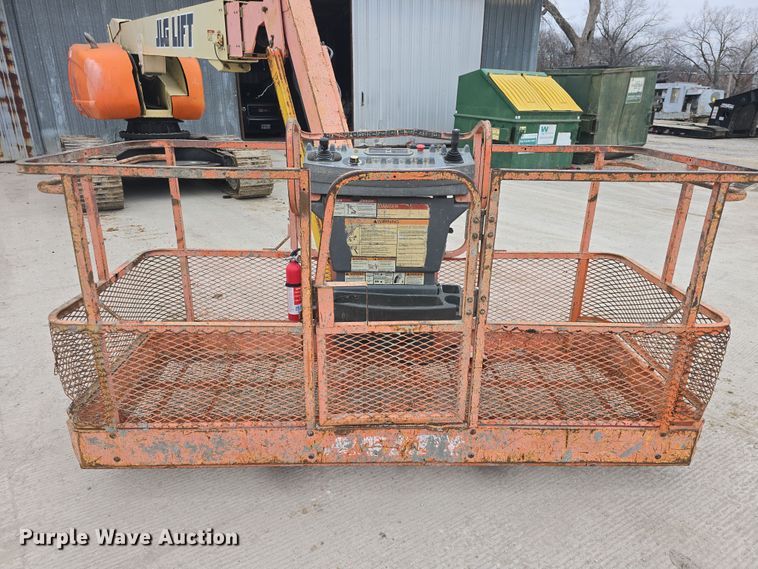 image for item DO7767 2000 JLG S60SJC boom lift