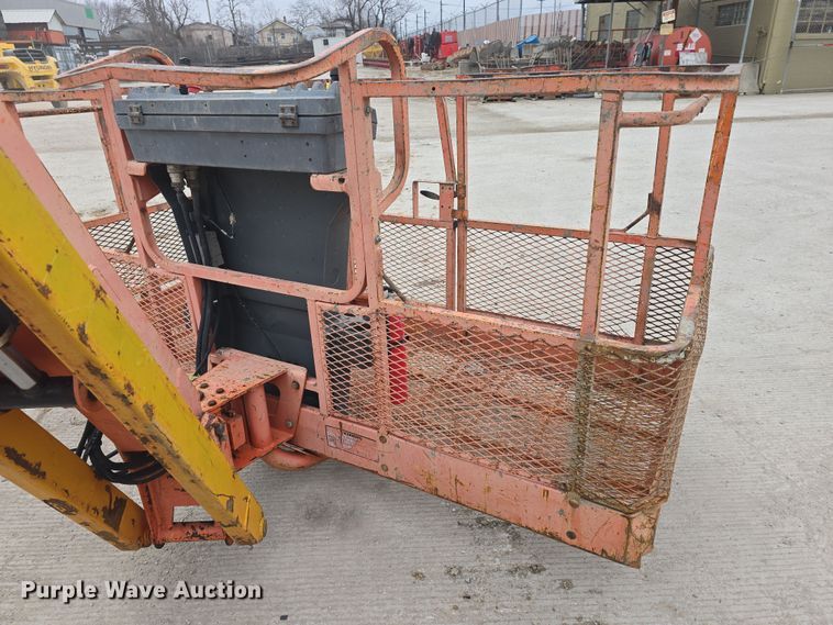 image for item DO7767 2000 JLG S60SJC boom lift