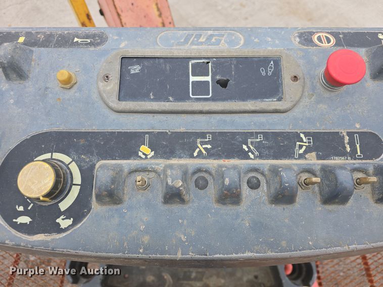 image for item DO7767 2000 JLG S60SJC boom lift