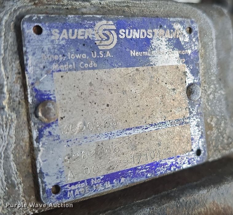 image for item DO7767 2000 JLG S60SJC boom lift