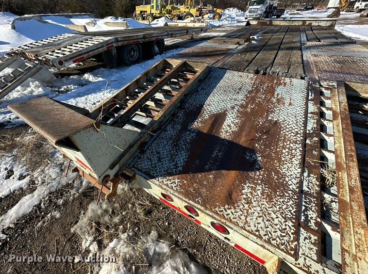 image for item DQ6579 1990 Interstate 20DT A equipment trailer