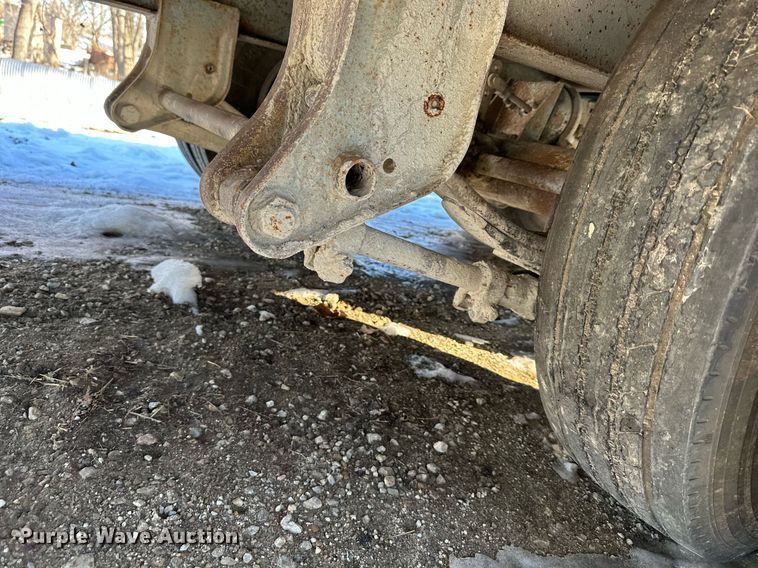 image for item DQ6579 1990 Interstate 20DT A equipment trailer