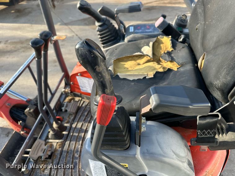 image for item DQ6614 2018 Kubota U17 mini excavator