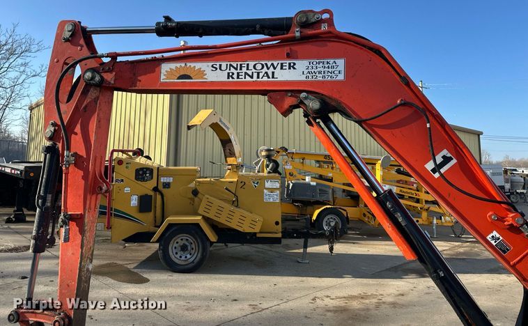 image for item DQ6615 2019 Kubota KX040-4 mini excavator