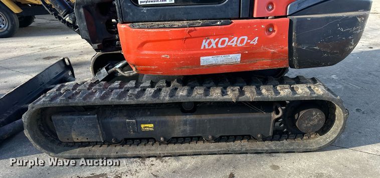 image for item DQ6615 2019 Kubota KX040-4 mini excavator