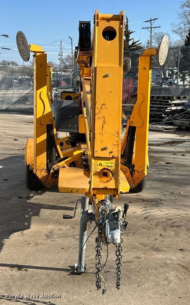 image for item DQ6616 2019 Biljax 4527A boom lift