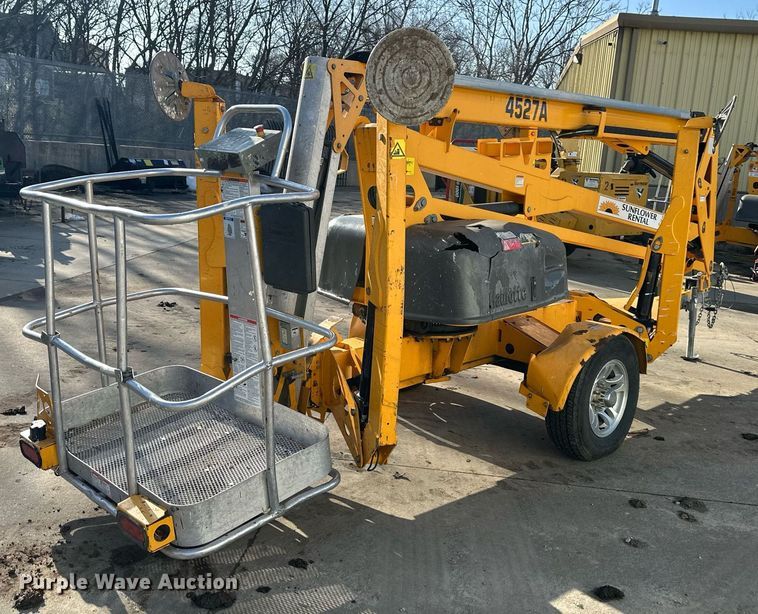image for item DQ6616 2019 Biljax 4527A boom lift