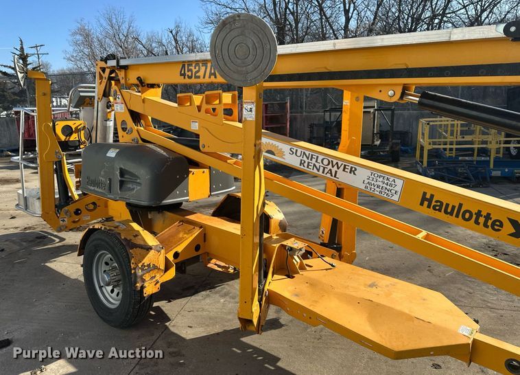 image for item DQ6617 2019 Biljax 4527A boom lift