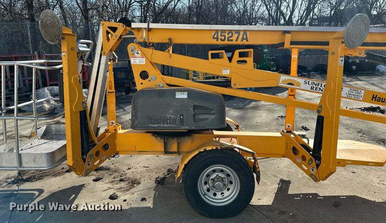 image for item DQ6617 2019 Biljax 4527A boom lift