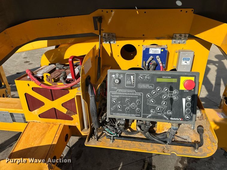 image for item DQ6617 2019 Biljax 4527A boom lift