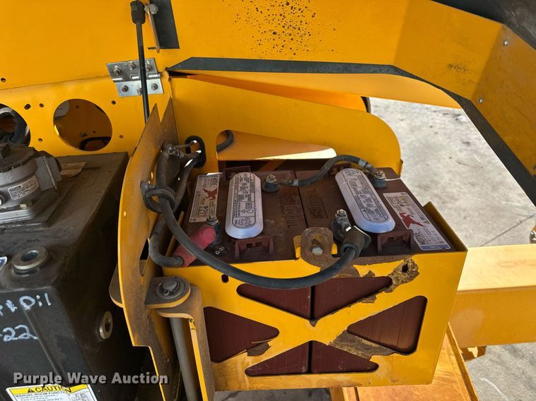 image for item DQ6617 2019 Biljax 4527A boom lift