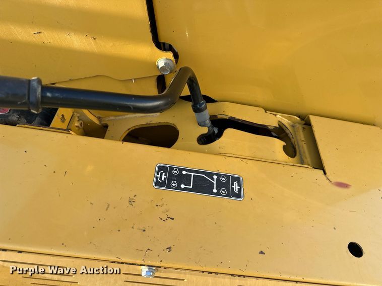 image for item DQ6618 2013 Vermeer BC1000XL wood chipper