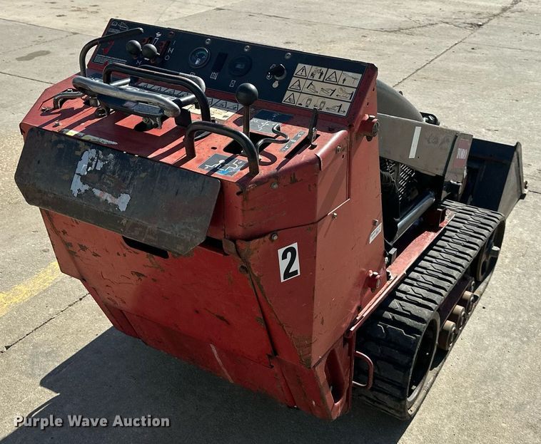 image for item DQ6621 2009 Toro TX 427 compact utility loader