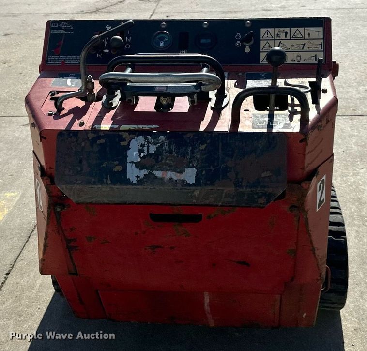 image for item DQ6621 2009 Toro TX 427 compact utility loader