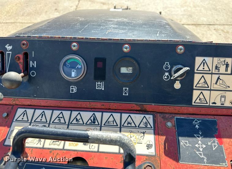 image for item DQ6621 2009 Toro TX 427 compact utility loader