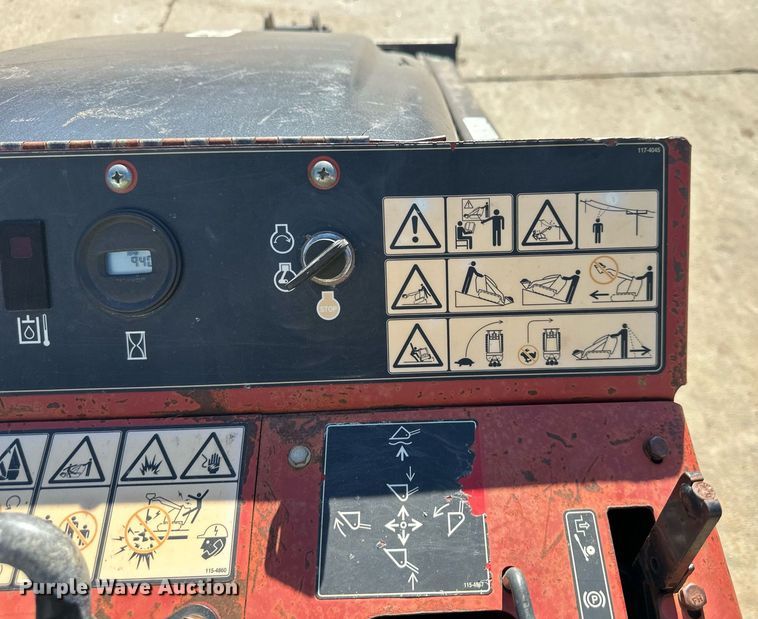 image for item DQ6621 2009 Toro TX 427 compact utility loader