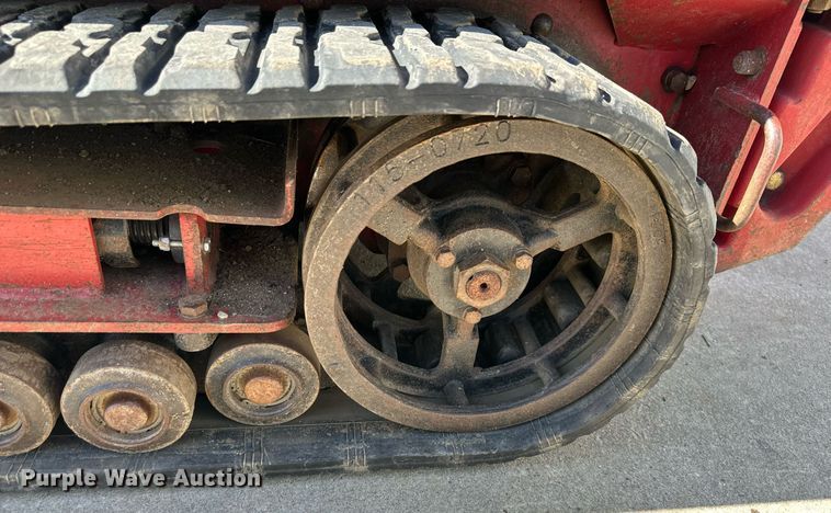 image for item DQ6621 2009 Toro TX 427 compact utility loader