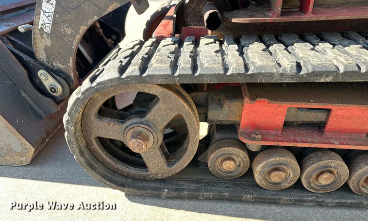 image for item DQ6621 2009 Toro TX 427 compact utility loader