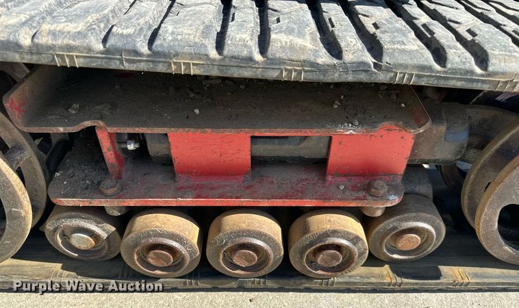 image for item DQ6621 2009 Toro TX 427 compact utility loader