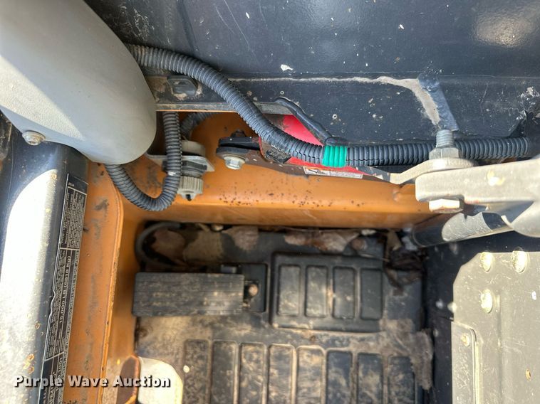 image for item DQ6622 2018 Case SR160 skid steer loader