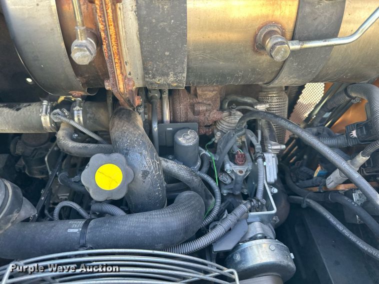 image for item DQ6622 2018 Case SR160 skid steer loader