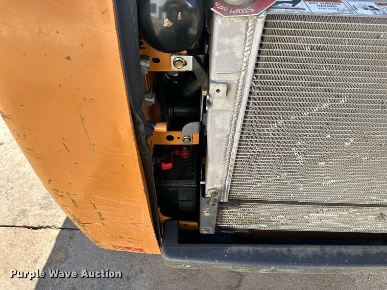 image for item DQ6622 2018 Case SR160 skid steer loader