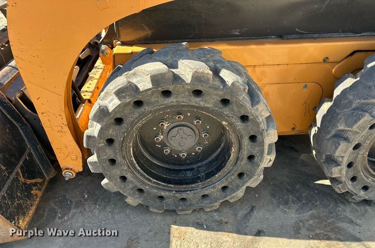 image for item DQ6622 2018 Case SR160 skid steer loader