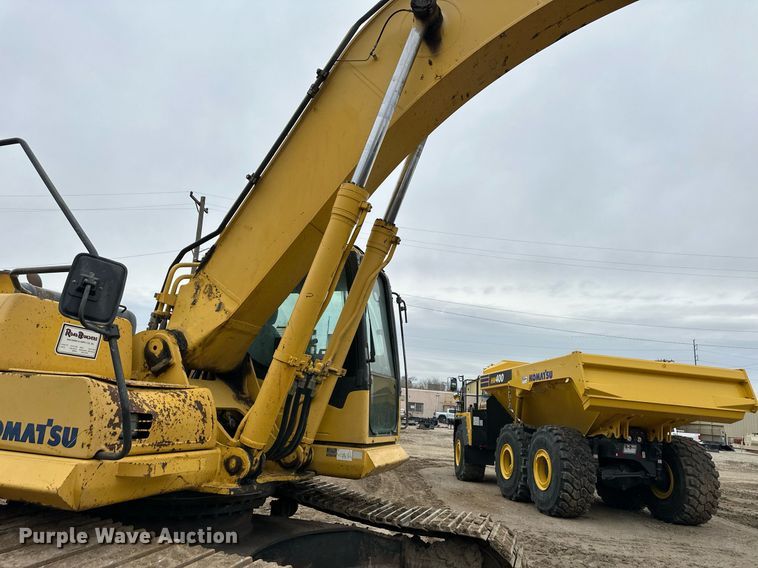 image for item DQ6626 2006 Komatsu PC300LC-7E excavator