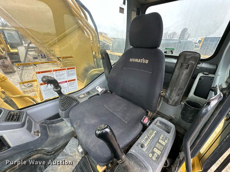 image for item DQ6626 2006 Komatsu PC300LC-7E excavator