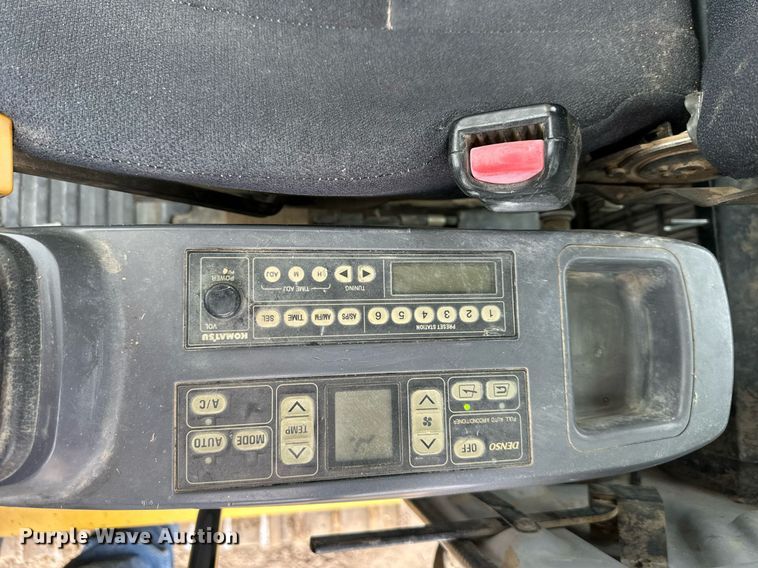 image for item DQ6626 2006 Komatsu PC300LC-7E excavator
