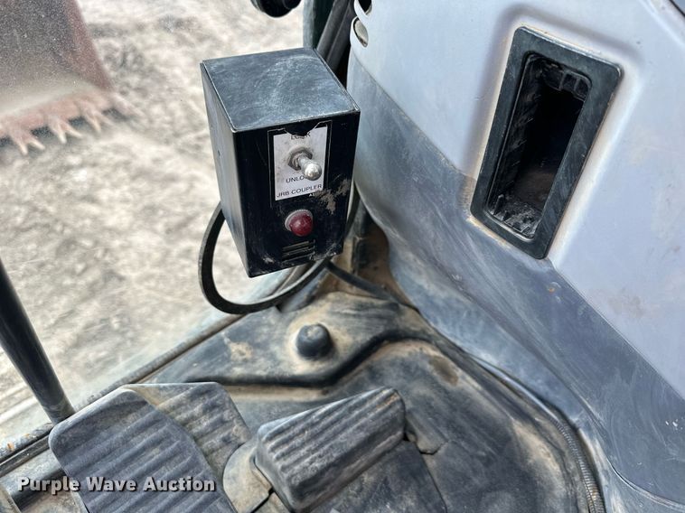 image for item DQ6626 2006 Komatsu PC300LC-7E excavator