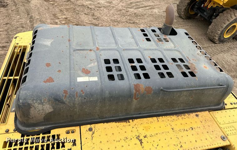 image for item DQ6626 2006 Komatsu PC300LC-7E excavator