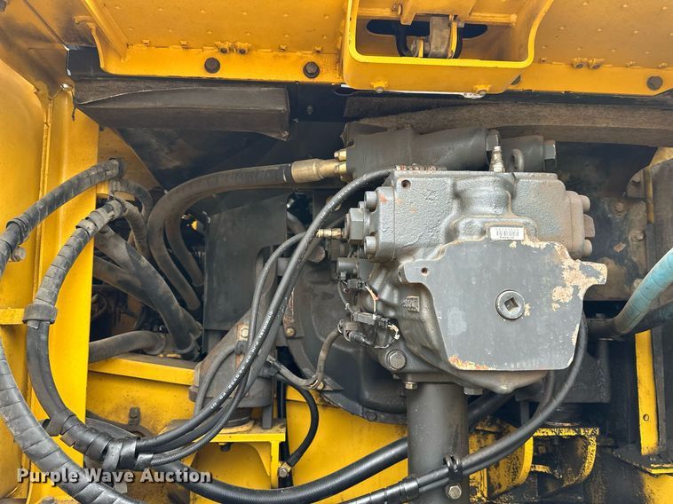 image for item DQ6626 2006 Komatsu PC300LC-7E excavator