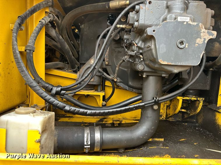 image for item DQ6626 2006 Komatsu PC300LC-7E excavator