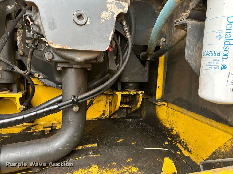 image for item DQ6626 2006 Komatsu PC300LC-7E excavator