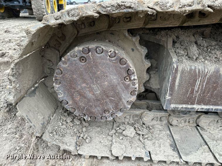 image for item DQ6626 2006 Komatsu PC300LC-7E excavator